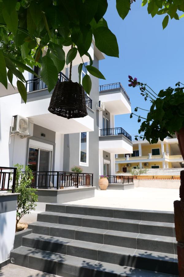 Julies Vila Ksamil Exterior photo
